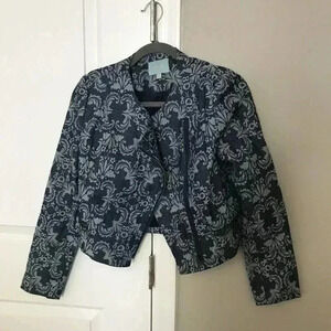 Skies are Blue Damask Cropped‎ Jacket Size Medium